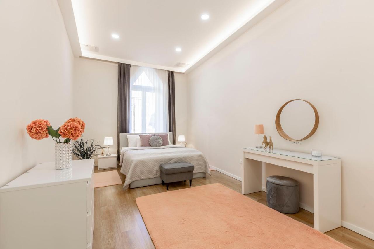 Exclusive Csengery Residence In The Heart Of Budapest Extérieur photo