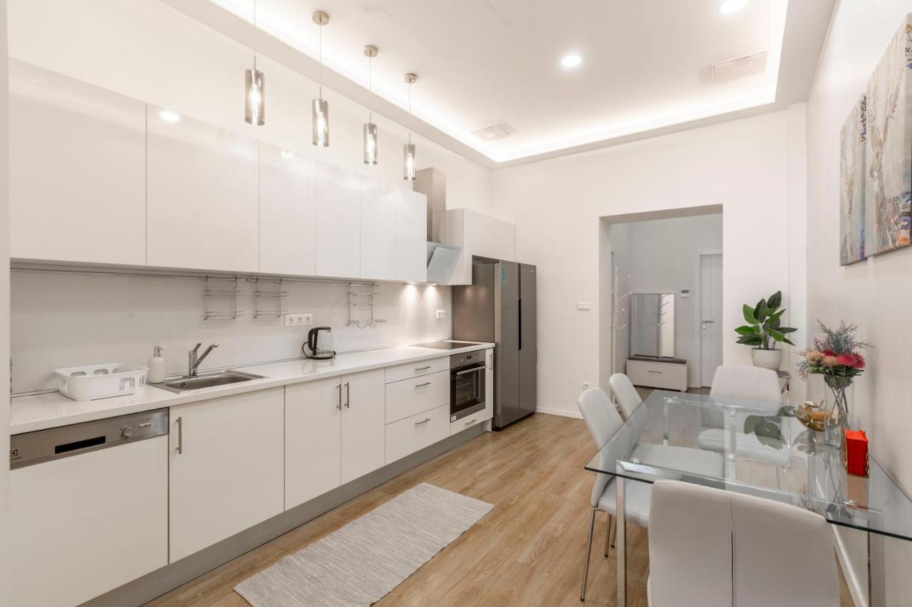 Exclusive Csengery Residence In The Heart Of Budapest Extérieur photo